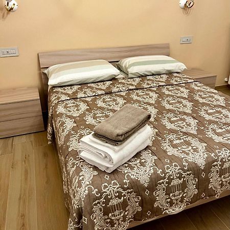 Affittacamere La Quiete Arona Kültér fotó